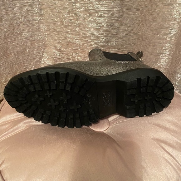 Michael Kors Rain Boots - Picture 6 of 6